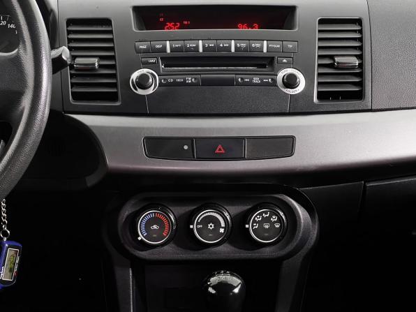 Mitsubishi Lancer X с пробегом 2010 года, цена 650 000 рублей, 264350 км, седан, Автокод Объявления