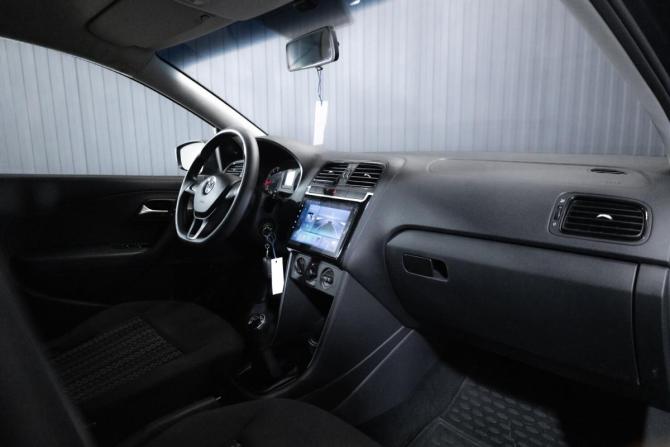Volkswagen Polo V Рестайлинг с пробегом 2015 года, цена 879 000 рублей, 153300 км, седан, Автокод Объявления