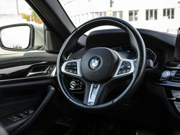 BMW 5 серии VII (G30/G31/G38) Рестайлинг с пробегом 2021 года, цена 4 598 000 рублей, 95137 км, седан, Автокод Объявления