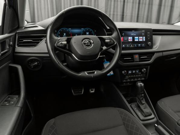 Skoda Rapid II с пробегом 2021 года, цена 1 940 000 рублей, 83906 км, лифтбек, Автокод Объявления
