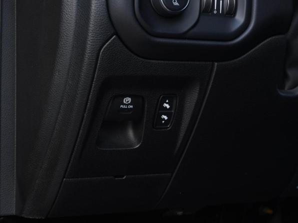 Ram 1500 V с пробегом 2023 года, цена 11 999 046 рублей, 14870 км, offers.body_type.unknown, Автокод Объявления