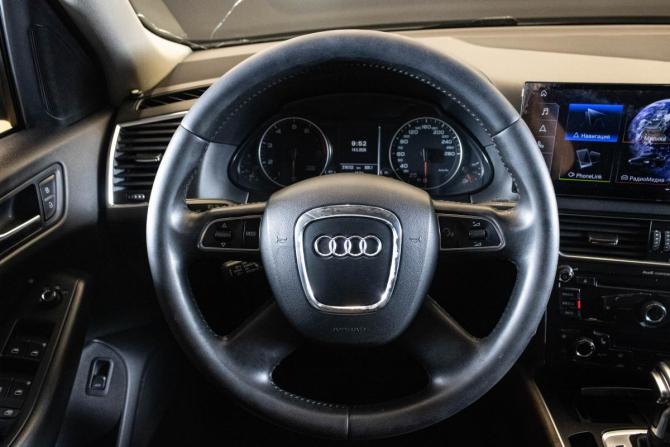 Audi Q5 I (8R) с пробегом 2010 года, цена 1 199 000 рублей, 276733 км, внедорожник, Автокод Объявления