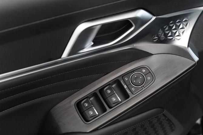 Новый Haval F7x II 2026 года, цена 3 799 000 рублей, внедорожник, Автокод Объявления