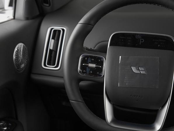 Новый Li Auto (Lixiang) L7 I Рестайлинг 2026 года, цена 10 690 000 рублей, внедорожник, Автокод Объявления