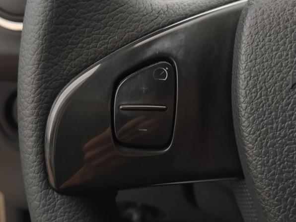 Renault Sandero II с пробегом 2015 года, цена 949 000 рублей, 56354 км, хэтчбек, Автокод Объявления