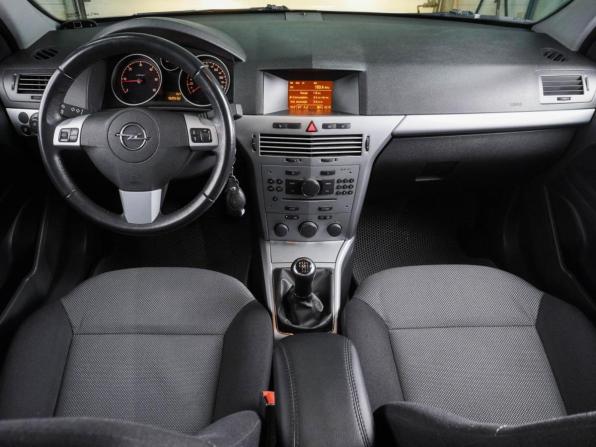 Opel Astra H Рестайлинг с пробегом 2012 года, цена 749 000 рублей, 169532 км, универсал, Автокод Объявления