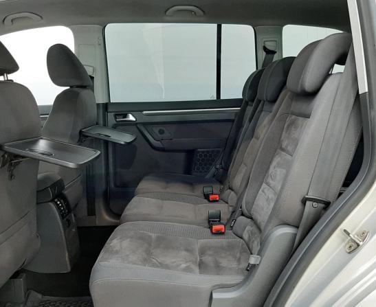 Volkswagen Touran I Рестайлинг 2 с пробегом 2012 года, цена 1 040 000 рублей, 141785 км, компактвэн, Автокод Объявления