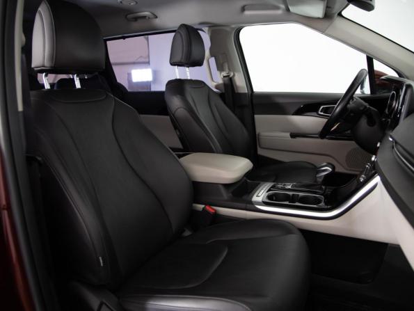 Kia Carnival IV с пробегом 2023 года, цена 3 999 000 рублей, 97883 км, минивэн, Автокод Объявления