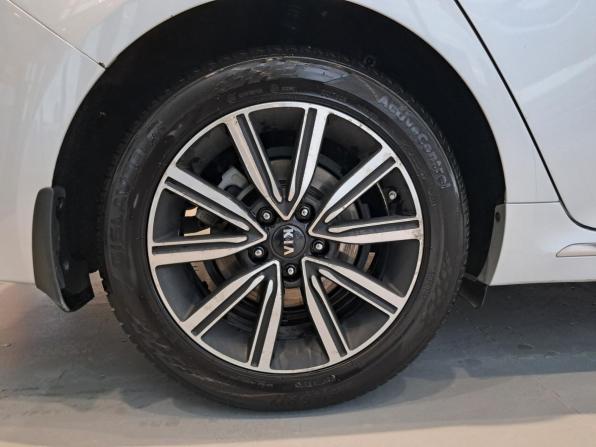 Kia Optima IV Рестайлинг с пробегом 2019 года, цена 2 153 000 рублей, 95362 км, седан, Автокод Объявления