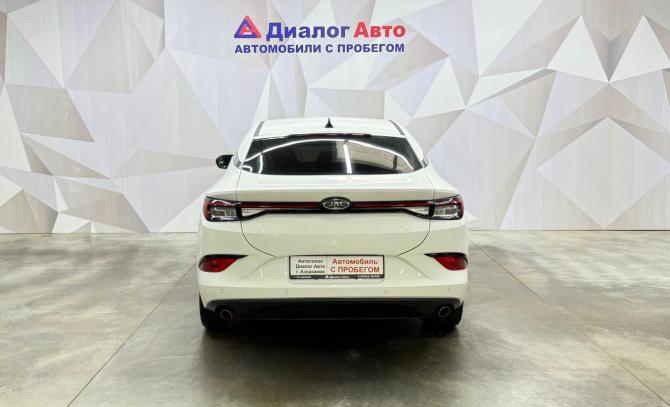 JAC J7 I с пробегом 2023 года, цена 1 340 000 рублей, 71626 км, лифтбек, Автокод Объявления