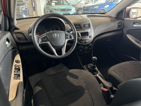 Hyundai Solaris I Рестайлинг с пробегом 2015 года, цена 850 000 рублей, 144645 км, седан, Автокод Объявления