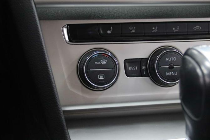 Volkswagen Passat B8 с пробегом 2016 года, цена 1 580 650 рублей, 173394 км, седан, Автокод Объявления