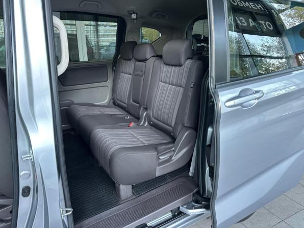 Honda Freed II с пробегом 2017 года, цена 1 460 000 рублей, 117216 км, компактвэн, Автокод Объявления