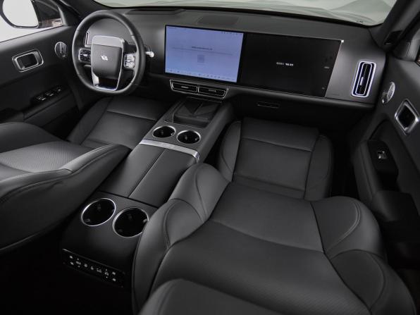 Новый Li Auto (Lixiang) L9 I Рестайлинг 2025 года, цена 11 990 000 рублей, внедорожник, Автокод Объявления