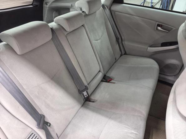 Toyota Prius III Рестайлинг (XW30) с пробегом 2015 года, цена 1 290 000 рублей, 137025 км, лифтбек, Автокод Объявления