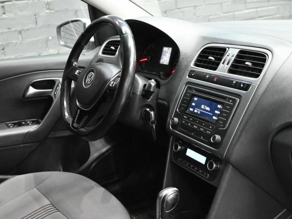 Volkswagen Polo V Рестайлинг с пробегом 2016 года, цена 1 170 000 рублей, 125774 км, седан, Автокод Объявления
