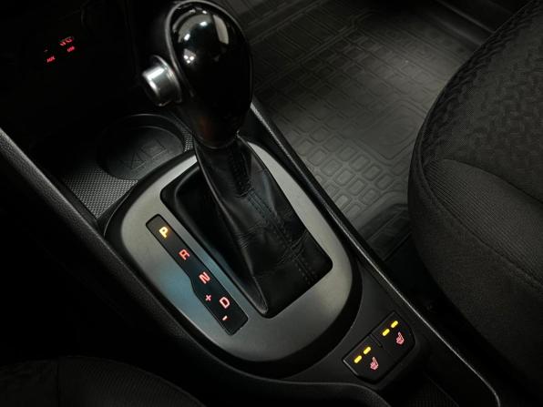 Kia Rio III Рестайлинг с пробегом 2015 года, цена 999 000 рублей, 190000 км, седан, Автокод Объявления
