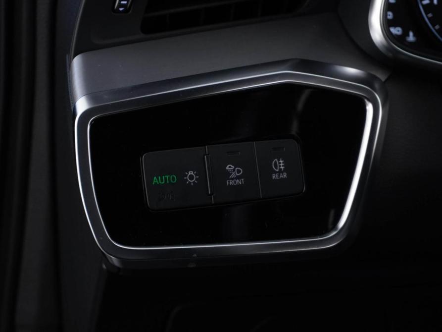 Audi A6 V (C8) Москва  - изображение 19
