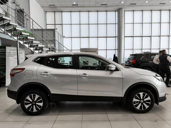 Nissan Qashqai II с пробегом 2018 года, цена 1 770 000 рублей, 112252 км, внедорожник, Автокод Объявления