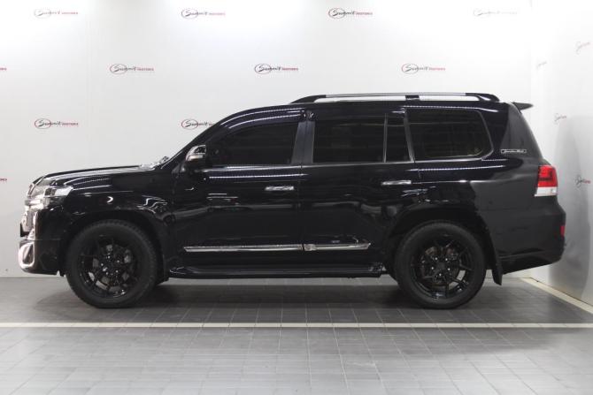 Toyota Land Cruiser 200 Series Рестайлинг 2 с пробегом 2017 года, цена 7 500 000 рублей, 108306 км, внедорожник, Автокод Объявления