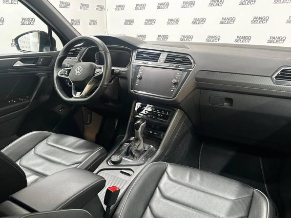 Volkswagen Tiguan II Рестайлинг с пробегом 2021 года, цена 4 495 000 рублей, 36976 км, внедорожник, Автокод Объявления