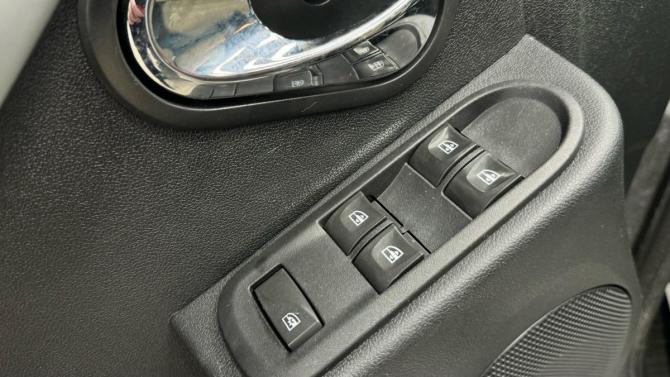 Nissan Terrano III (D10) с пробегом 2016 года, цена 1 099 500 рублей, 188694 км, внедорожник, Автокод Объявления