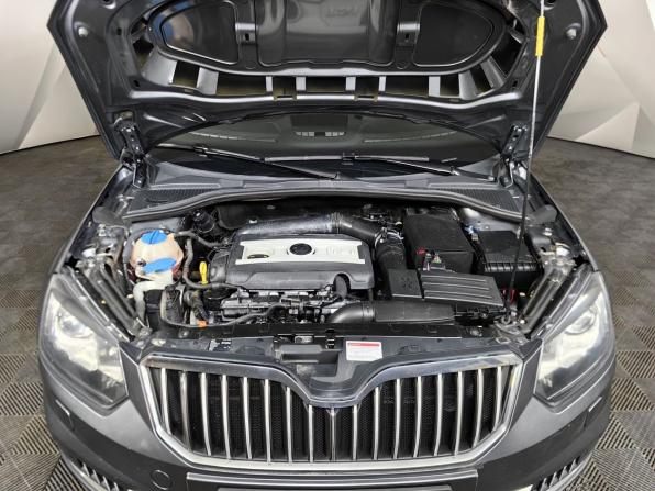 Skoda Yeti I Рестайлинг с пробегом 2015 года, цена 1 543 000 рублей, 104172 км, внедорожник, Автокод Объявления
