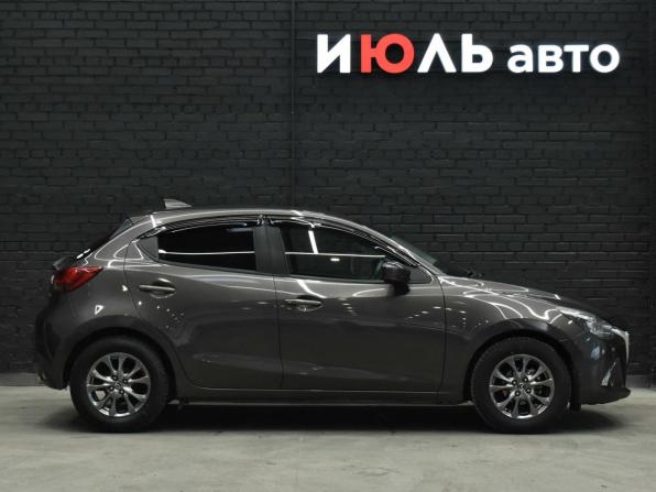 Mazda Demio IV (DJ) с пробегом 2018 года, цена 1 320 000 рублей, 51450 км, хэтчбек, Автокод Объявления