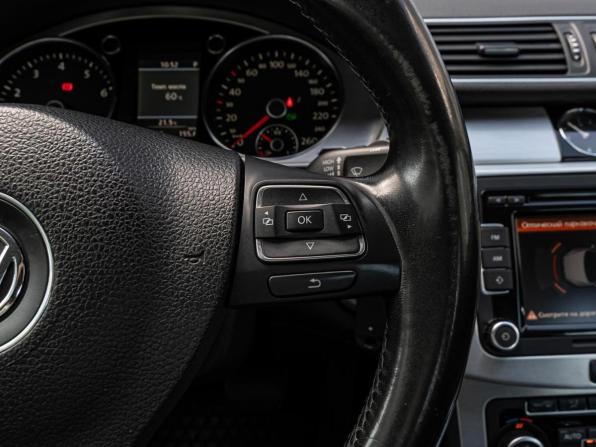 Volkswagen Passat B7 с пробегом 2011 года, цена 1 370 000 рублей, 254461 км, седан, Автокод Объявления