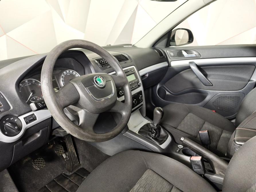 Skoda Octavia II (A5) Рестайлинг Москва  - изображение 18