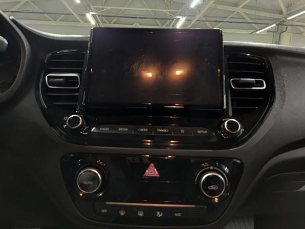 Hyundai Solaris II Рестайлинг с пробегом 2022 года, цена 1 499 000 рублей, 116019 км, седан, Автокод Объявления