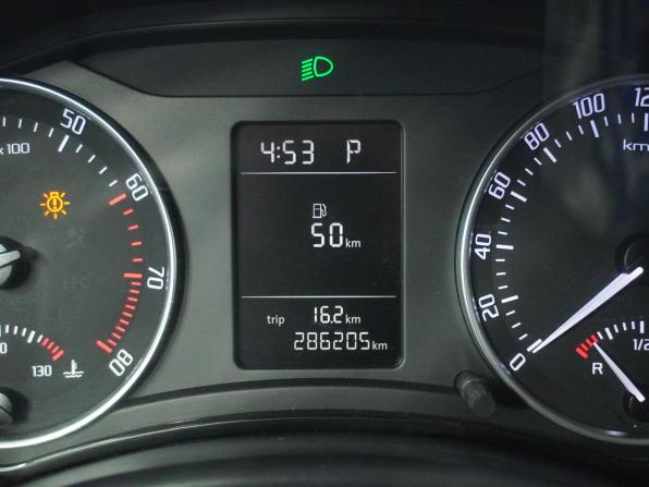 Skoda Octavia II (A5) Рестайлинг с пробегом 2011 года, цена 685 000 рублей, 286169 км, лифтбек, Автокод Объявления