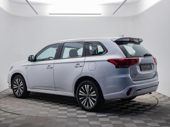 Mitsubishi Outlander III Рестайлинг 3 с пробегом 2022 года, цена 2 385 000 рублей, 63280 км, внедорожник, Автокод Объявления