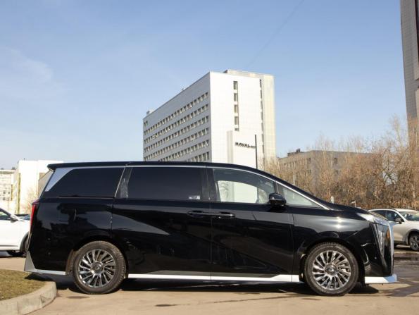GAC M8 с пробегом 2024 года, цена 4 350 000 рублей, 49826 км, минивэн, Автокод Объявления