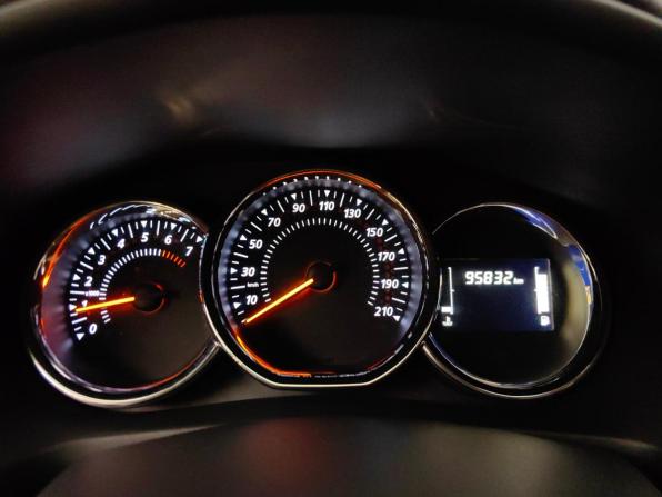 Renault Sandero II Рестайлинг с пробегом 2020 года, цена 1 248 000 рублей, 95831 км, хэтчбек, Автокод Объявления