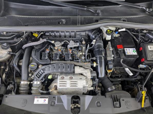 Peugeot 2008 II с пробегом 2021 года, цена 1 790 000 рублей, 118589 км, внедорожник, Автокод Объявления