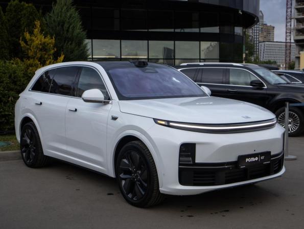 Li Auto (Lixiang) L7 I Рестайлинг с пробегом 2025 года, цена 7 350 000 рублей, 15657 км, внедорожник, Автокод Объявления