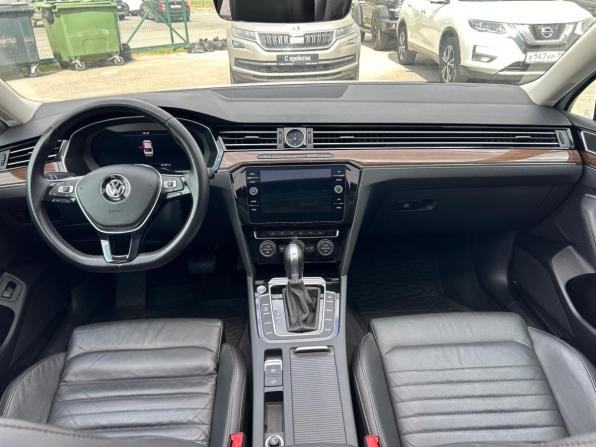 Volkswagen Passat B8 с пробегом 2018 года, цена 1 920 000 рублей, 161000 км, седан, Автокод Объявления