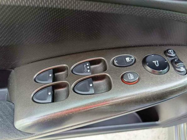 Honda Civic VIII Рестайлинг с пробегом 2010 года, цена 980 000 рублей, 292926 км, седан, Автокод Объявления