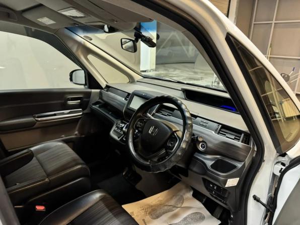 Honda Freed II с пробегом 2018 года, цена 1 447 000 рублей, 126000 км, компактвэн, Автокод Объявления