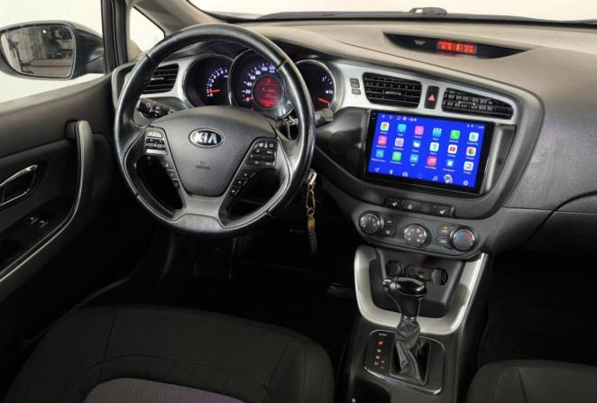 Kia Ceed II с пробегом 2013 года, цена 1 200 000 рублей, 176809 км, хэтчбек, Автокод Объявления