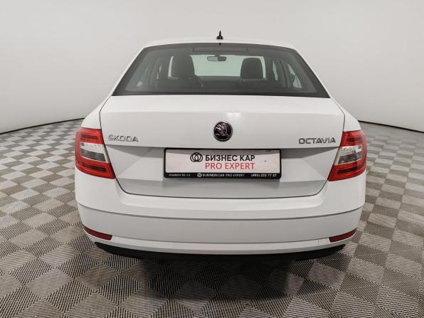 Skoda Octavia III (A7) Рестайлинг с пробегом 2020 года, цена 1 745 000 рублей, 122103 км, лифтбек, Автокод Объявления
