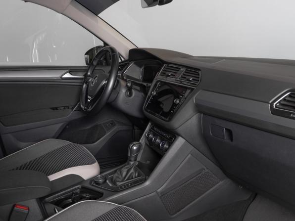 Volkswagen Tiguan II с пробегом 2020 года, цена 2 806 600 рублей, 95391 км, внедорожник, Автокод Объявления