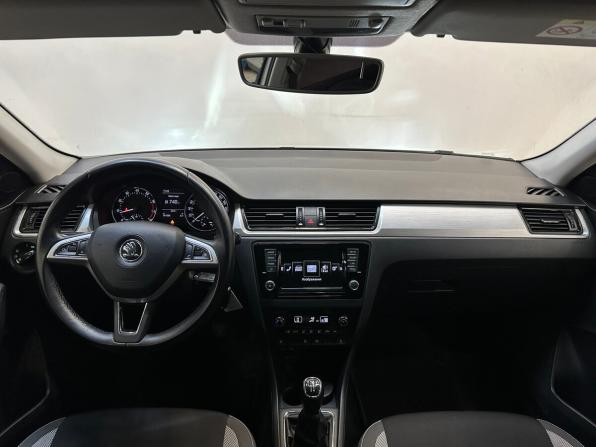 Skoda Rapid I с пробегом 2016 года, цена 799 000 рублей, 161593 км, лифтбек, Автокод Объявления