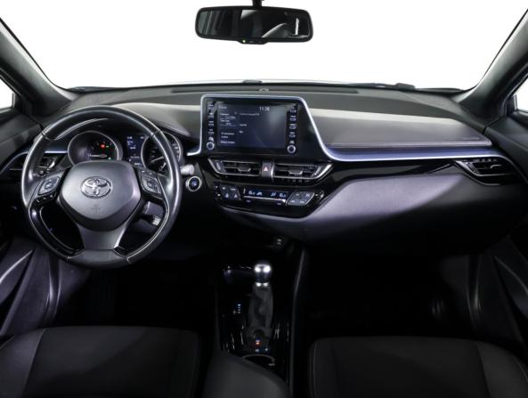 Toyota C-HR I Рестайлинг с пробегом 2019 года, цена 2 690 000 рублей, 89336 км, внедорожник, Автокод Объявления