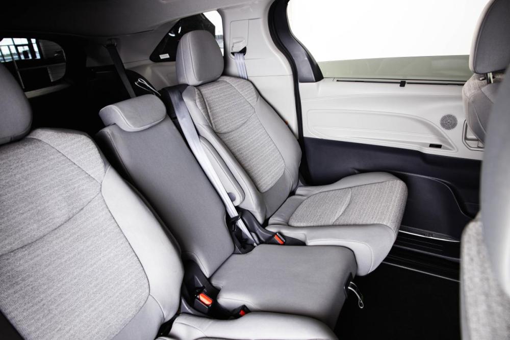 Toyota Sienna IV Пермь  - изображение 13