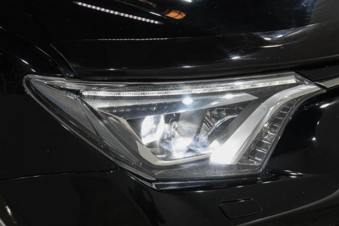 Toyota RAV4 IV (XA40) Рестайлинг с пробегом 2016 года, цена 2 999 000 рублей, 85400 км, внедорожник, Автокод Объявления