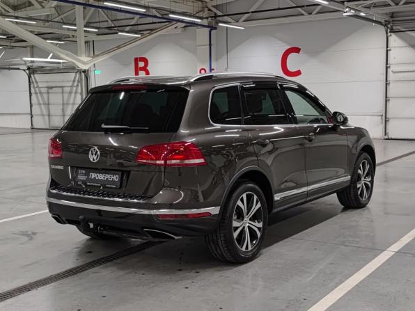 Volkswagen Touareg II Рестайлинг с пробегом 2015 года, цена 2 550 000 рублей, 259910 км, внедорожник, Автокод Объявления