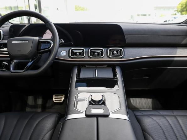 Jaecoo J8 с пробегом 2024 года, цена 3 300 000 рублей, 9638 км, внедорожник, Автокод Объявления