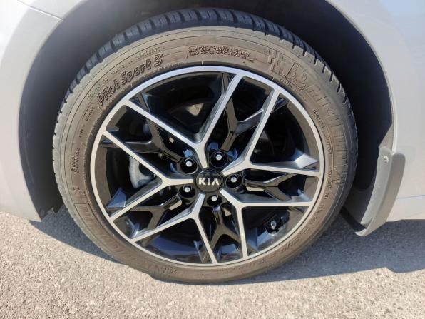 Kia Optima IV Рестайлинг с пробегом 2019 года, цена 2 390 000 рублей, 33550 км, седан, Автокод Объявления